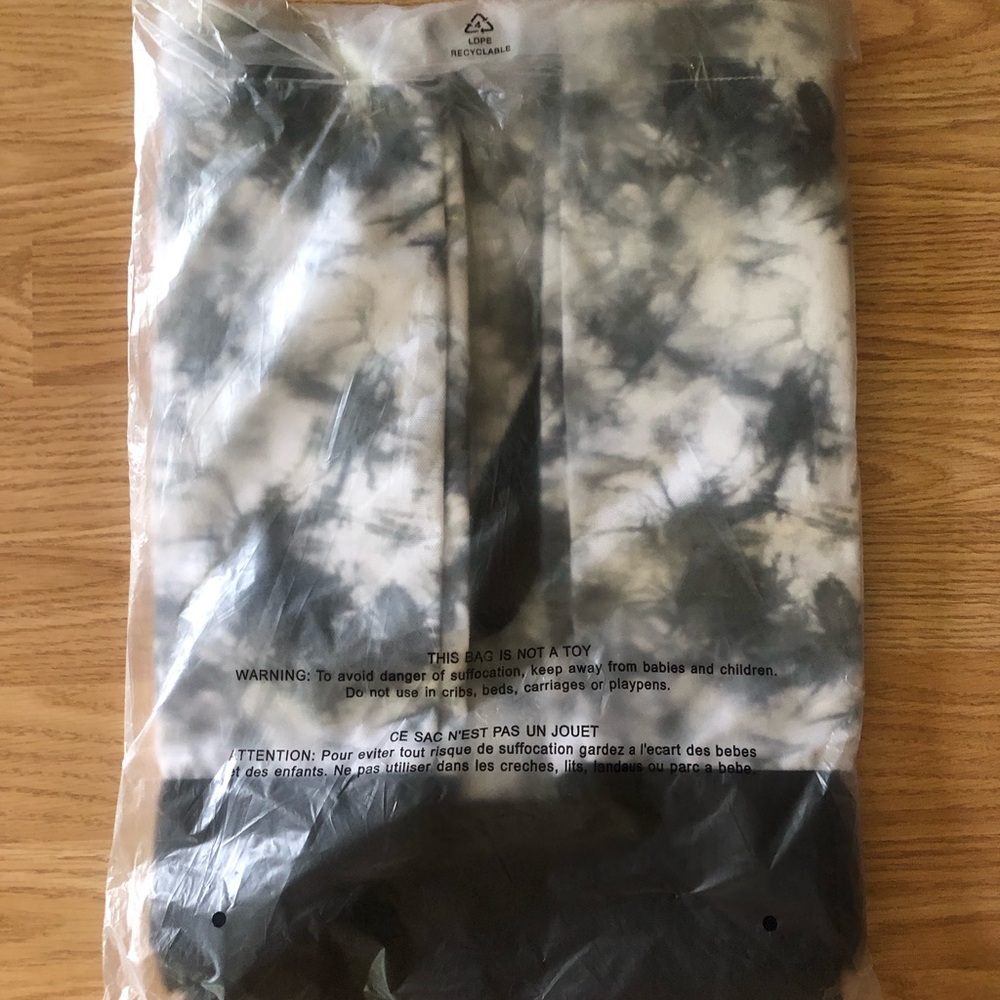 Tie-Dye Black and White VS Tote